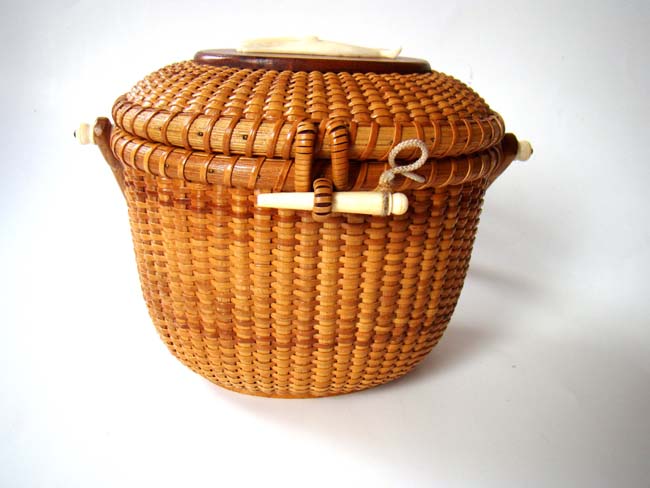 A wonderful small Nantucket "Friendship" basket made by William Sayle in 1975 — image 2